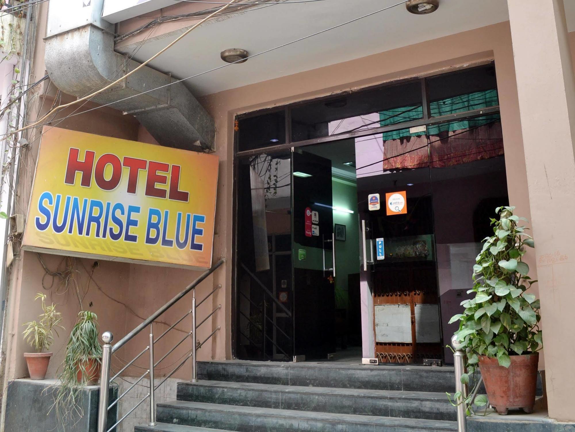 Airport Hotel Sunrise Blue Delhi  Exterior photo